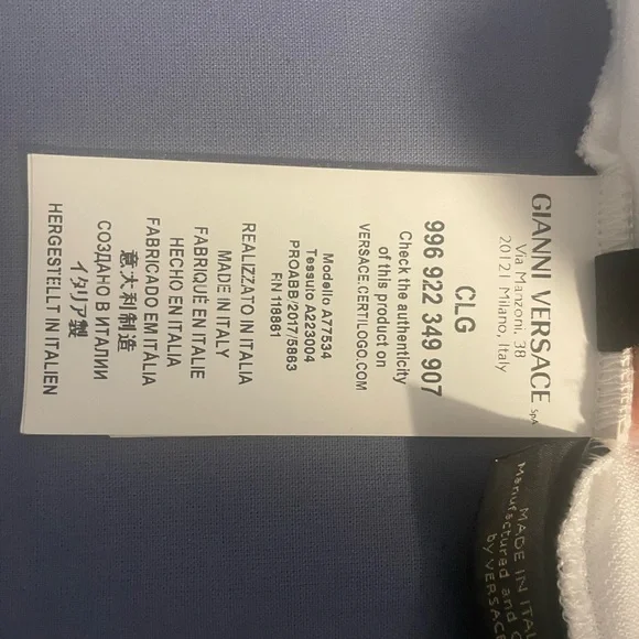 Men’s Versace Shirt - Picture 7 of 8